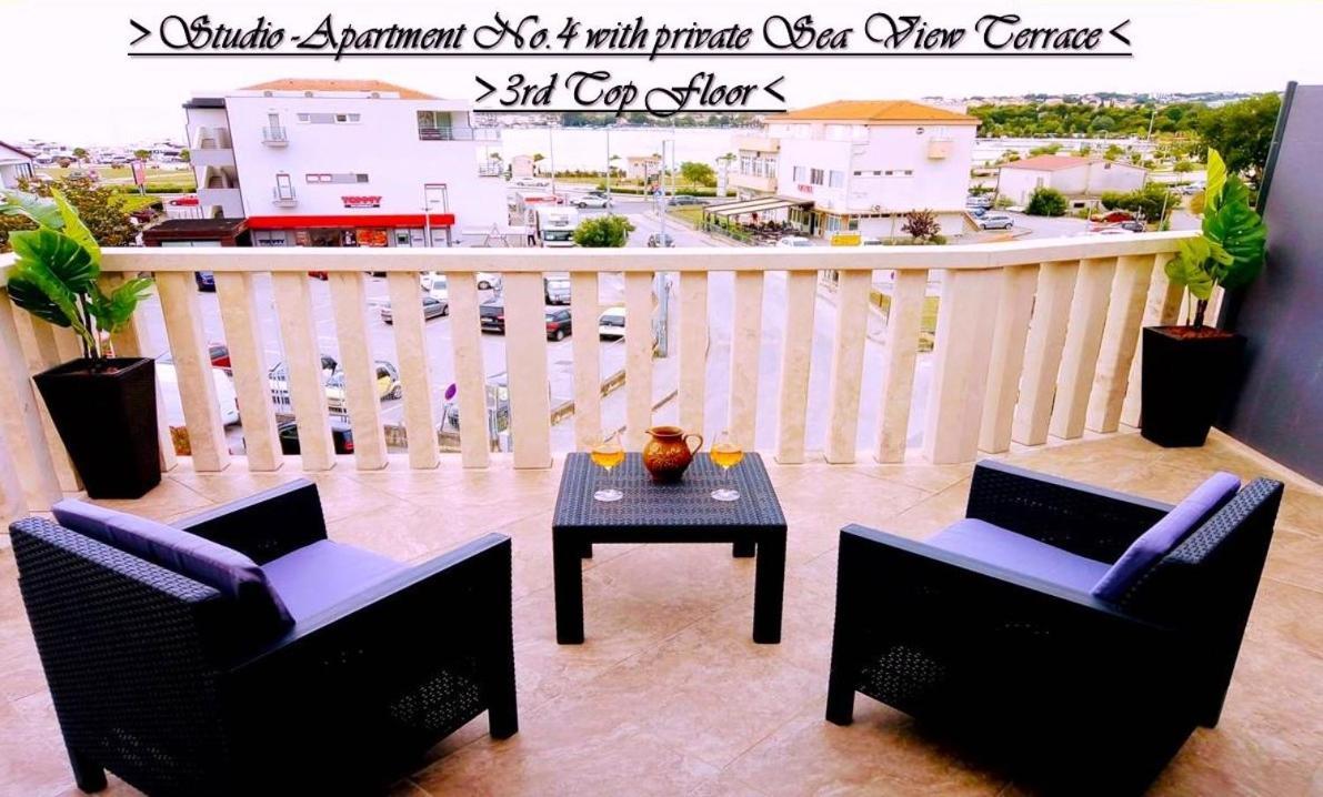 House White Stone Split Apartment Podstrana Bilik gambar